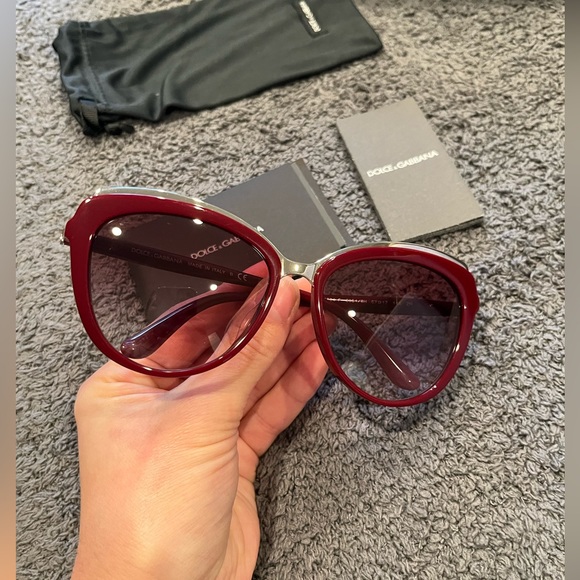 WORN ONCE - DOLCE & GABBANA Cat Eye Sunglasses - Picture 4 of 8